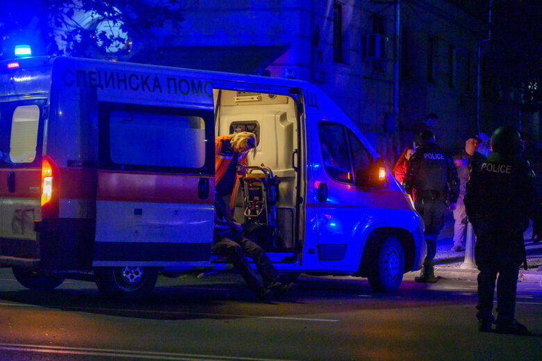 Четирима сериозно пострадали са приети в болници, съобщиха от Спешна помощ