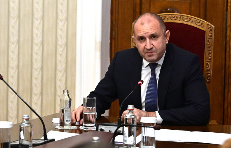 Румен Радев: Страстите около футбола опустошиха центъра на София