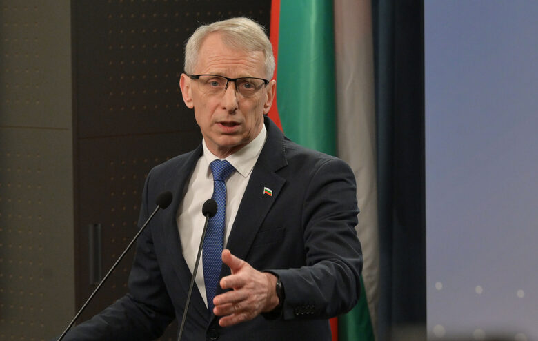 Николай Денков