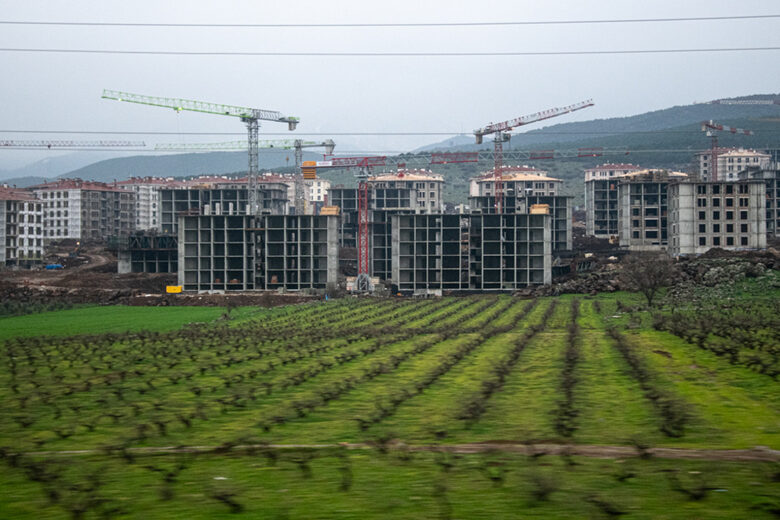 Година по-късно: земетресението в Турция заложи бомба със закъснител