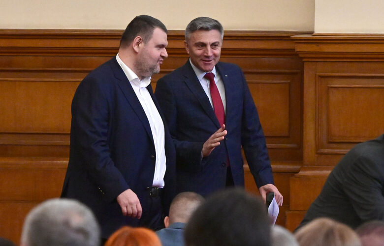 Карадайъ бе заменен като председател на парламентарната група на ДПС от Делян Пеевски.