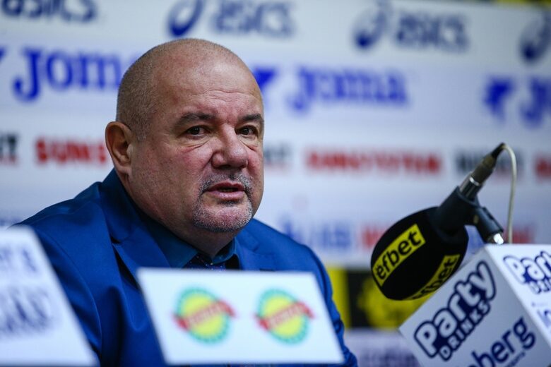 Манол Иванов