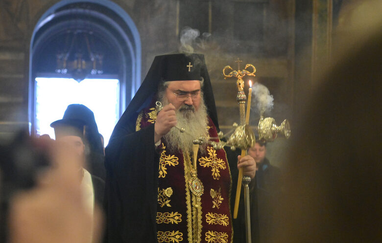 На погребението на патриарха ще има представители на Московската патриаршия и непризнатата църква на Украйна