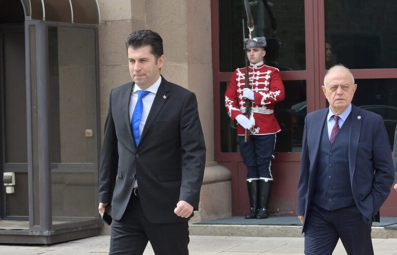 Кирил Петков, Атанас Атанасов