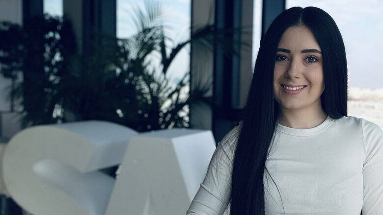 Кристина Шолева, специалист "Обучения и развитие" в "SAP Labs България" и съръководител на SAP Next Talent в България Кристина Шолева, специалист "Обучения и развитие" в "SAP Labs България" и съръководител на SAP Next Talent в България