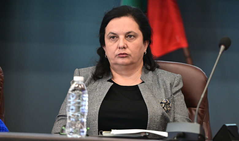 "Тази промяна в управлението на ключовото за съдебната власт министерство считам, че може да рефлектира върху мерките и тяхната ефективност, които са предприети за защита на моята сигурност и тази на семейството ми", посочва съдия Цариградска.<br /><br /><em>На снимката: служебният министър на правосъдието Мария Павлова</em>
