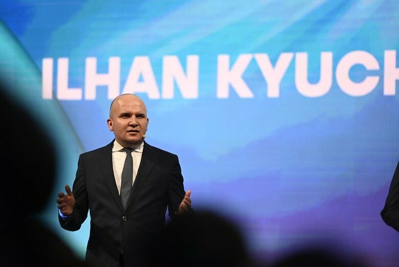 Моделът на съвместно ръководство може да е нов в ДПС, но в АЛДЕ Илхан Кючук го практикува от години Моделът на съвместно ръководство може да е нов в ДПС, но в АЛДЕ Илхан Кючук го практикува от години