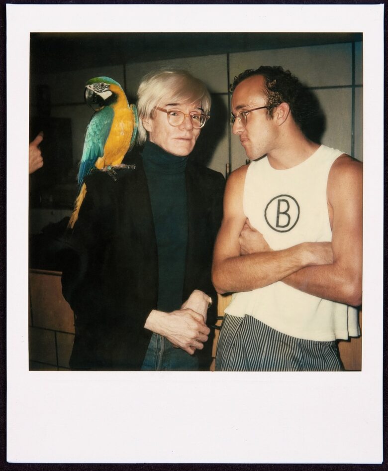 Анди Уорхол и Кийт Харинг, кадър от изложбата Andy Warhol & Keith Haring. Party of Life в Мюнхен.