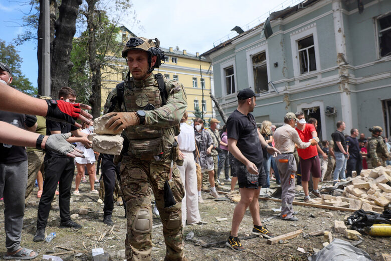 Детската болница в Киев и защо НАТО трябва да промени стратегията си за Украйна