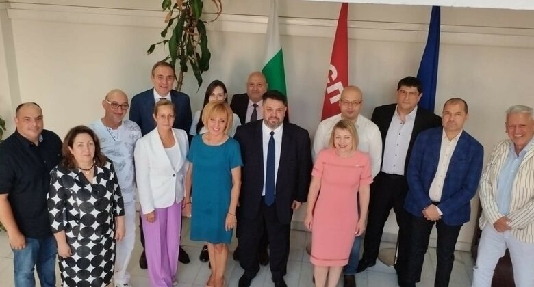 БСП и "Изправи се, България" щели да връщат "силното ляво"