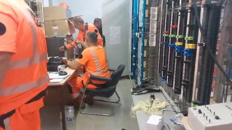 Телекомуникационни инсталации във Франция са повредени при вандалски акции