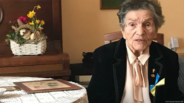 С лентичка в цветовете на Украйна: за Трачик-Ставска агресорът днес е Русия