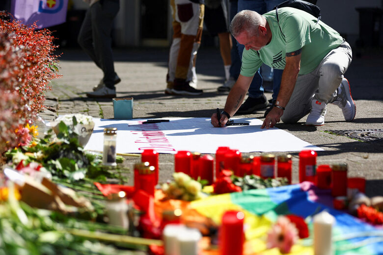 Германия задържа 15-годишен за атаката в Солинген