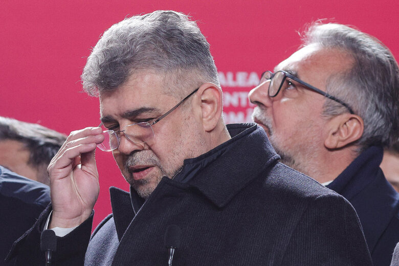 Премиерът Марчел Чолаку