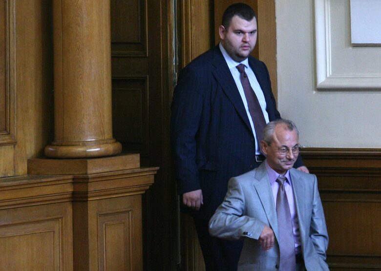 Как феноменът се превърна в чудовище