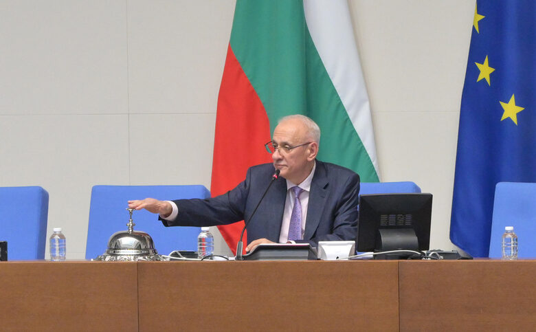 Блокажът в парламента се затяга