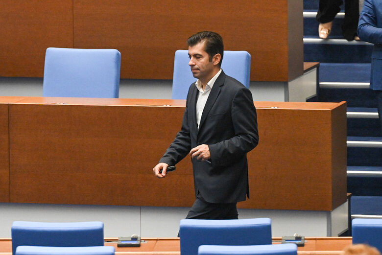 Кирил Петков: Борисов и Пеевски ще тупат топката в парламента до избора на главен прокурор