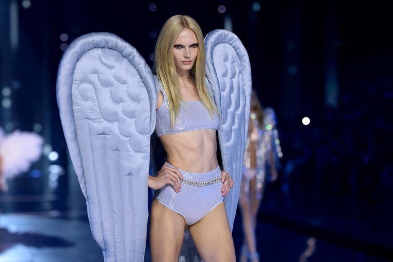 По време на шоуто на Victoria's Secret
