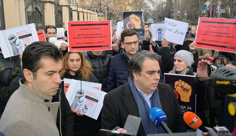 Кирил Петков и Асен Василев