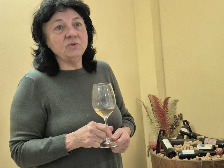 Адриана Сребринова, "Винарна Боровица".