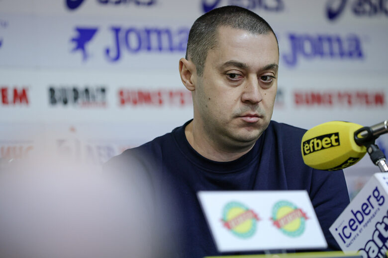 Милашки разясни, че процедурата по издаване на нов лиценз на спортна федерация отнема около четири месеца Милашки разясни, че процедурата по издаване на нов лиценз на спортна федерация отнема около четири месеца