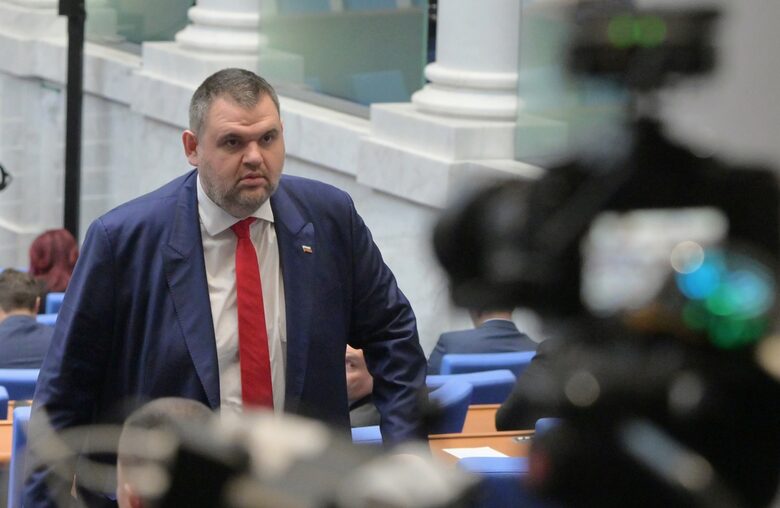 Проектът за бюджет мина през първи спешен ремонт заради пенсиите Проектът за бюджет мина през първи спешен ремонт заради пенсиите