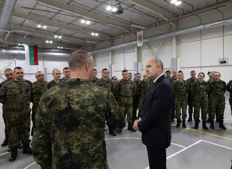 Президентът: Залогът вече не е честността на изборите, а дали задкулисието ще погълне държавата