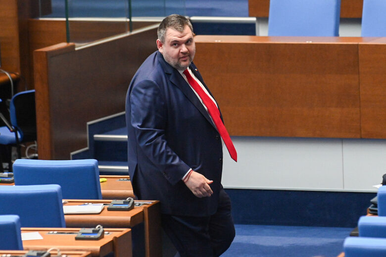 Според Пеевски влизане на "Величие" в парламента би било "престъпление спрямо Конституцията"