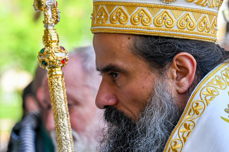 Патриарх Даниил: Молим се да има сполучлив избор на нов папа