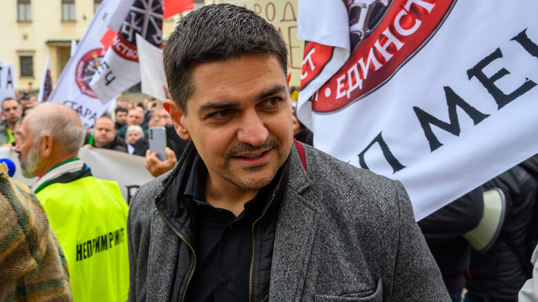 МЕЧ подкрепя референдума за еврото