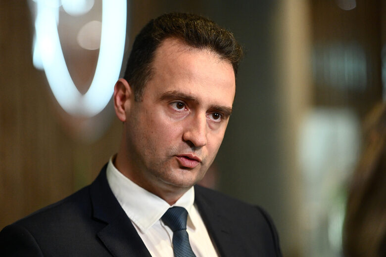 Предложението на президента още повече бетонира това правителство, смята Жечо Станков