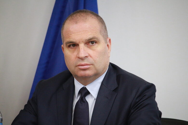 Министър на "Има такъв народ" не приема предложението за референдум за еврото