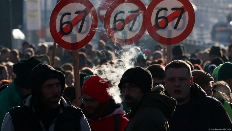 Протестиращи срещу вдигането на пенсионната възраст в Белгия Протестиращи срещу вдигането на пенсионната възраст в Белгия