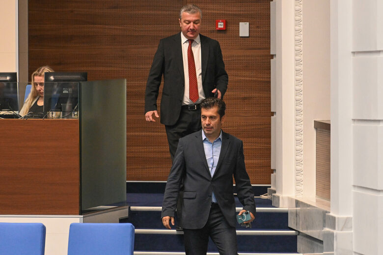 Кирил Петков