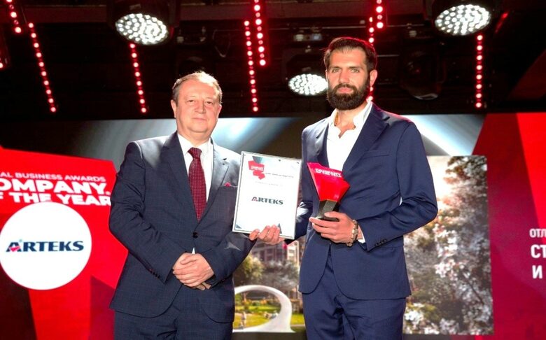 "Отличието е признание за дългогодишните усилия на компанията ни да съчетава архитектурна естетика, иновации и отговорност към обществото", коментира изпълнителният директор арх. Пламен Мирянов. "Отличието е признание за дългогодишните усилия на компанията ни да съчетава архитектурна естетика, иновации и отговорност към обществото", коментира изпълнителният директор арх. Пламен Мирянов.