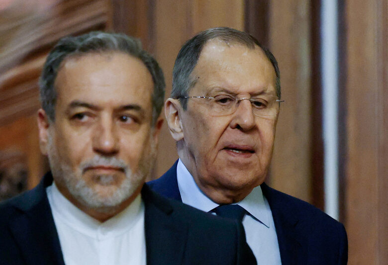 Лавров говори с иранците след офертата на Путин за посредничество