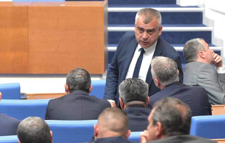 Според групата около Доган решението за еврото финализира пълноправната европейска интеграция на България