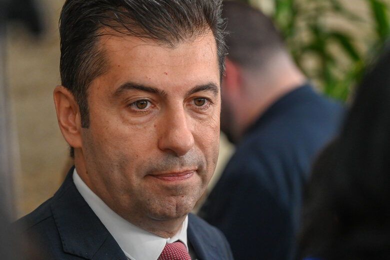 Кирил Петков е във Варна, за да подкрепи кмета и да присъства на протеста срещу ареста му