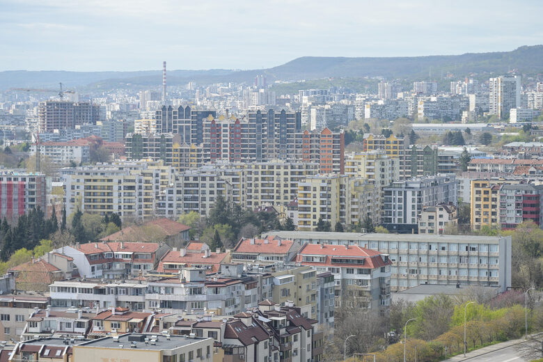 Общинският съвет прие бюджета на Варна за 2025 г., докато кметът е в ареста