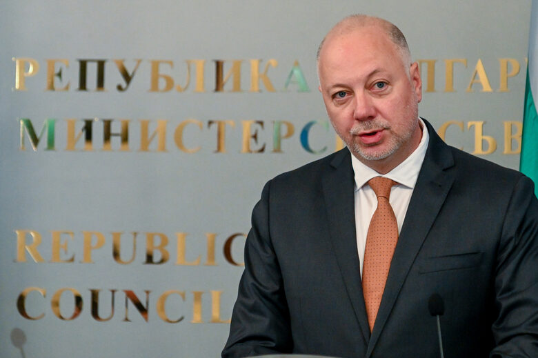 Росен Желязков: тази година се справяме по-добре с пожарите