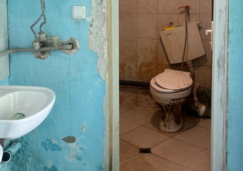 Омбудсманът поиска закриване на детски интернат след сигнали за насилие