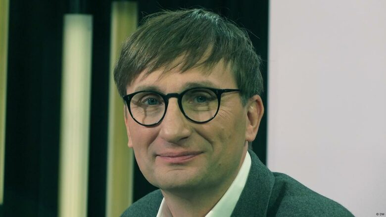 Зьонке Найцел: "Както и преди, така и днес смятам, че война с Русия може да настъпи по-бързо, отколкото някои могат да си представят" Зьонке Найцел: "Както и преди, така и днес смятам, че война с Русия може да настъпи по-бързо, отколкото някои могат да си представят"