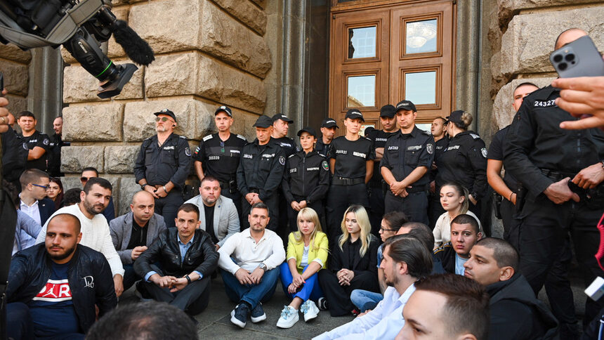 Младежката структура на ДПС очаква решението на ЦИК