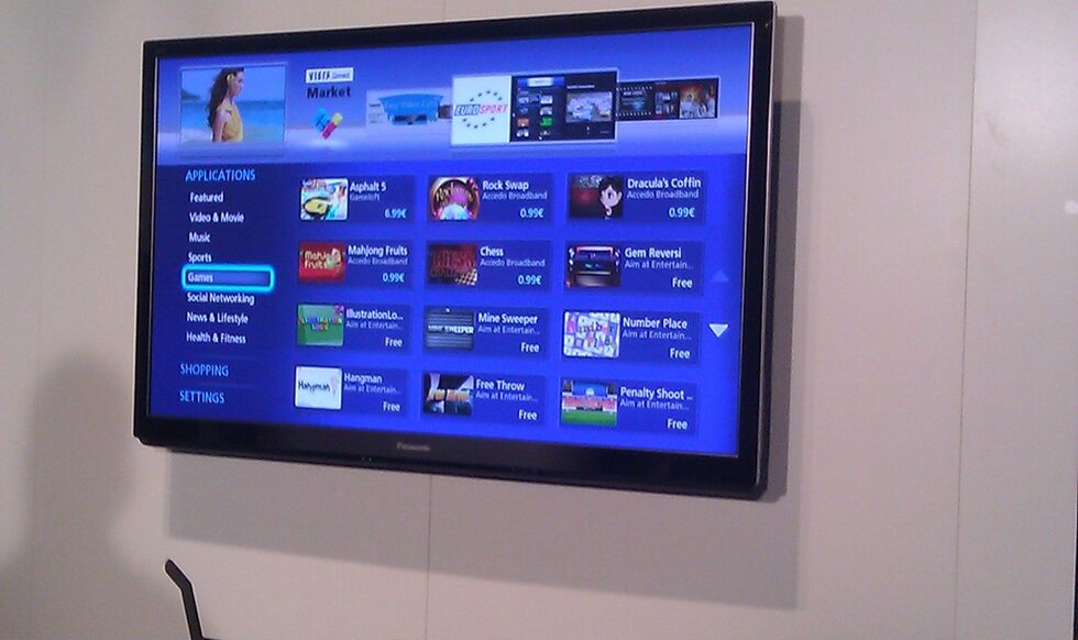Panasonic Market, който при пускането на телевизора Vierra Connect ще разполага с около 40-60 приложения. От компанията обявиха, че преговарят с разработчици за пускането на допълнителни приложения.