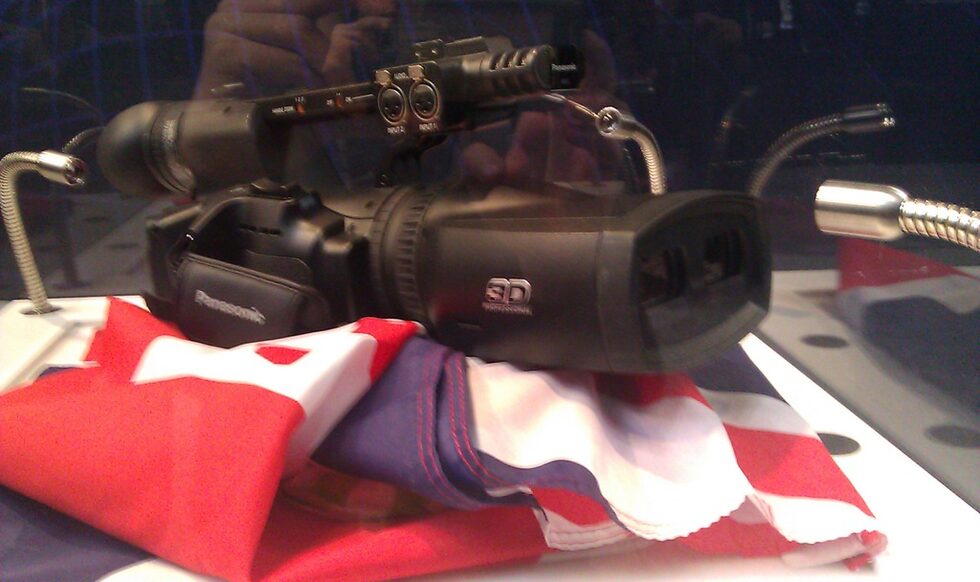 3D камера на Panasonic, с която ще бъдат заснети Олимпийските игри през 2012 г. в Лондон. Panasonic е един от партньорите на спортното събитие