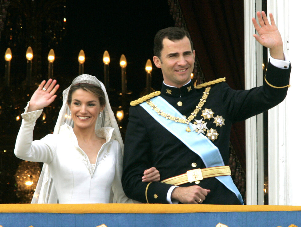 Венчавката в Мадрид на 21 май 2004 г. събра над 1600 гости от цял свят. Най-малкият син на Симеон Сакскобургготски - Константин Асен, беше кум.<br />
