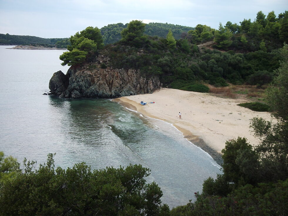 Пак източно от Punda Island