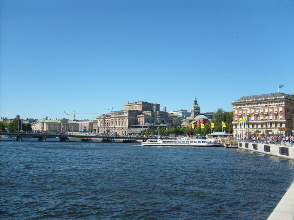 Поглед към един от 57 моста