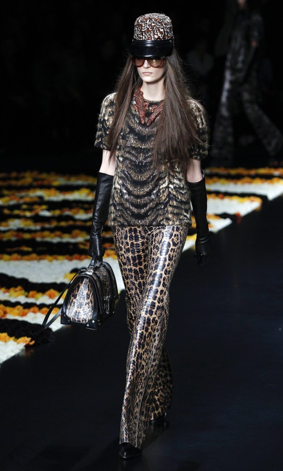 Модел на Roberto Cavalli.