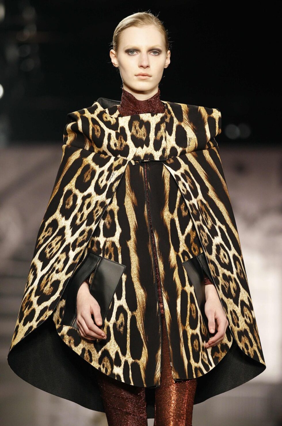 Палто на Just Cavalli.